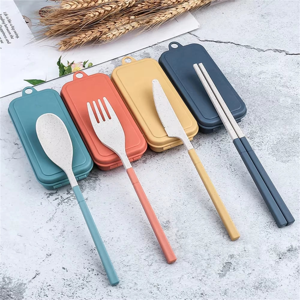 4Pcs Portable Tableware Set Wheat Straw Dinnerware Detachable Cutlery Travel Tableware Picnic Dinnerware Set Camping Cutlery Set